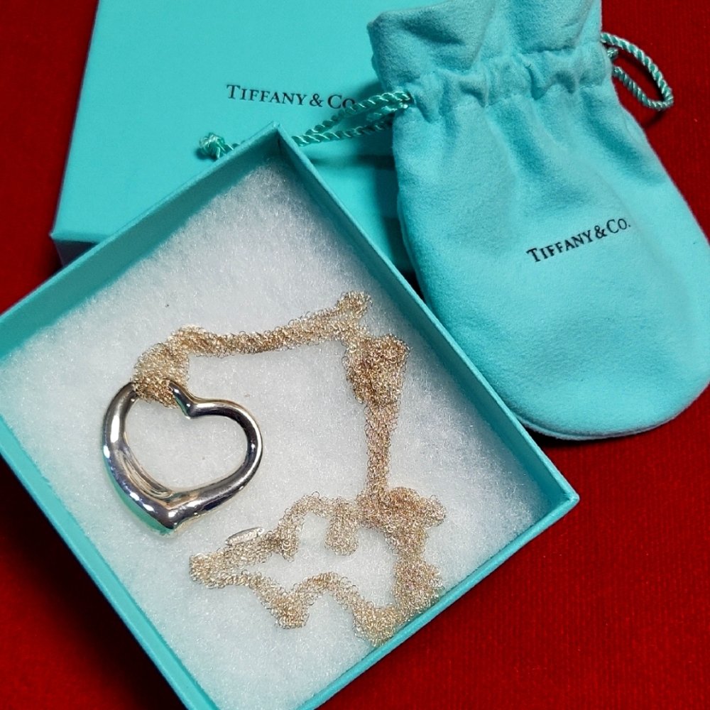 Tiffany & Co. Elsa Peretti Sterling Silver LARGE Open Heart on Mesh Chain